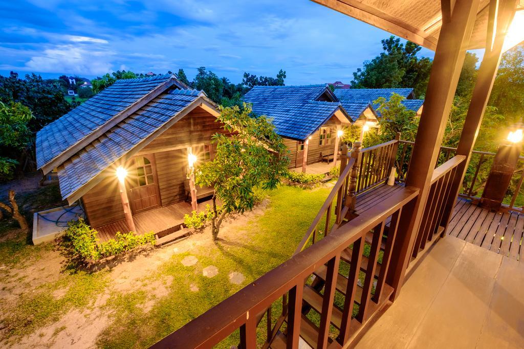 Banyen Villa Ban Ban San Sai Chambre photo