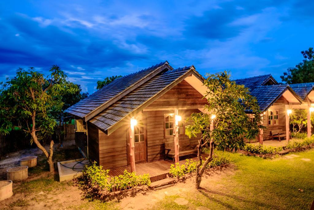 Banyen Villa Ban Ban San Sai Chambre photo